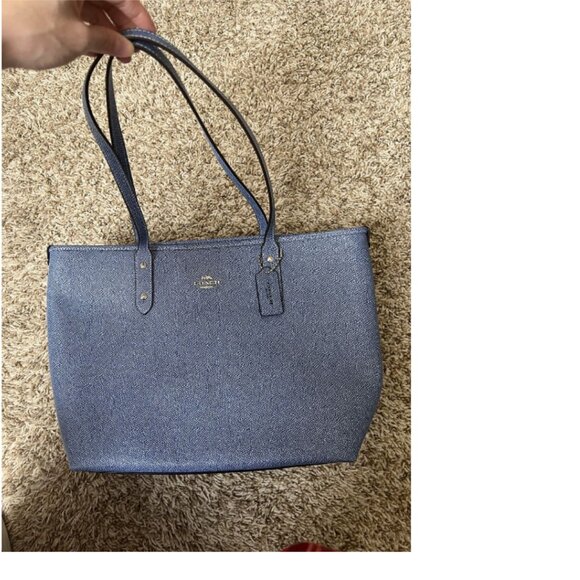 Coach City Zip Tote Bag - Picture 7 of 7